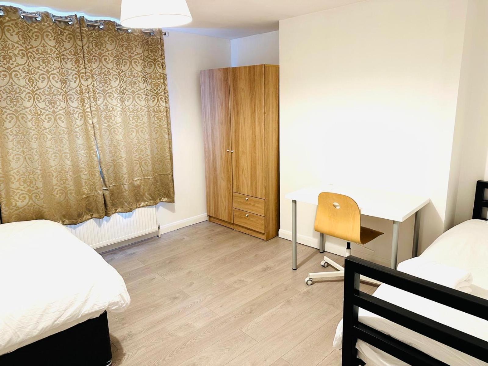 Westferry Hotell London Exteriör bild