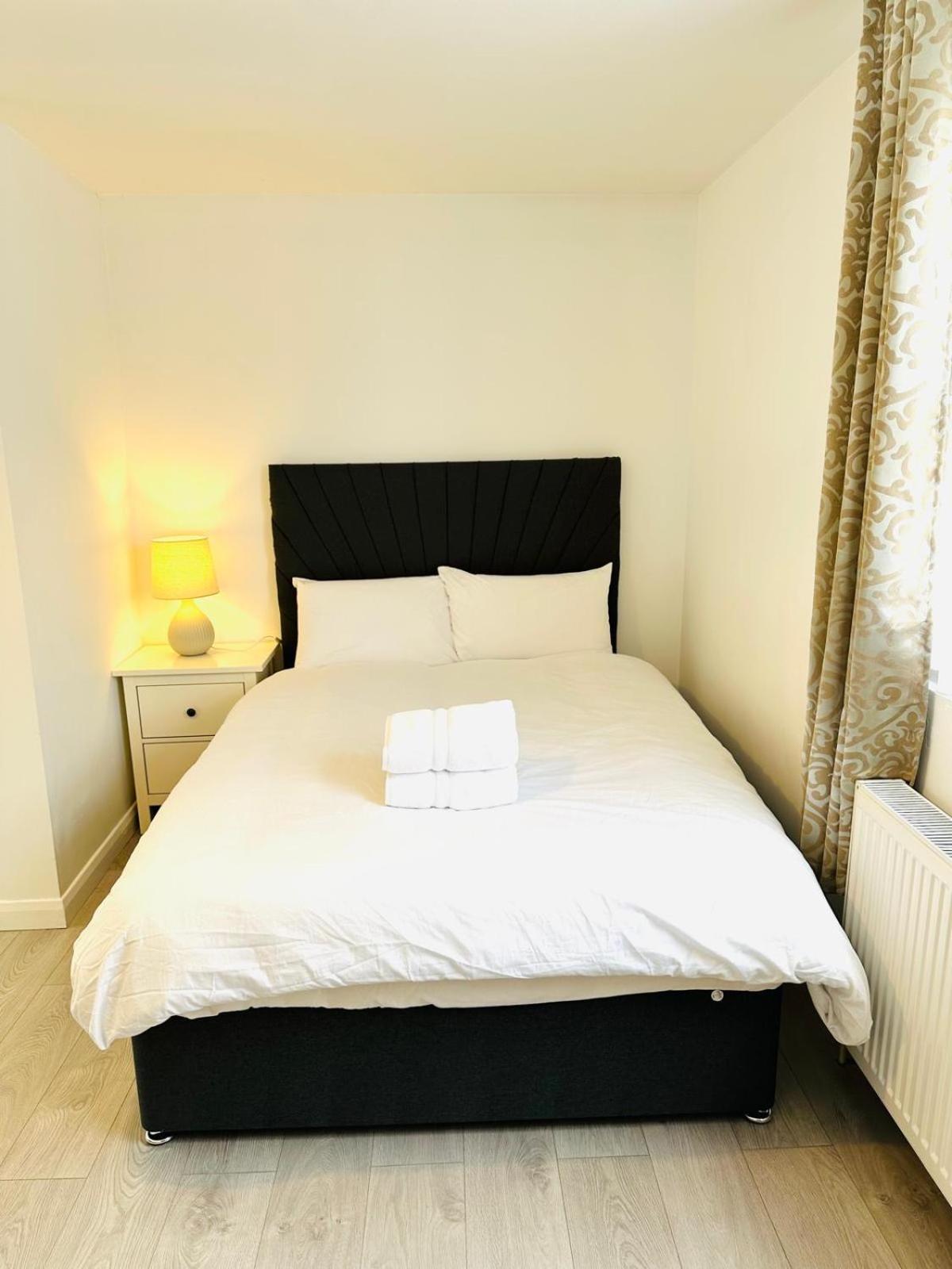 Westferry Hotell London Exteriör bild